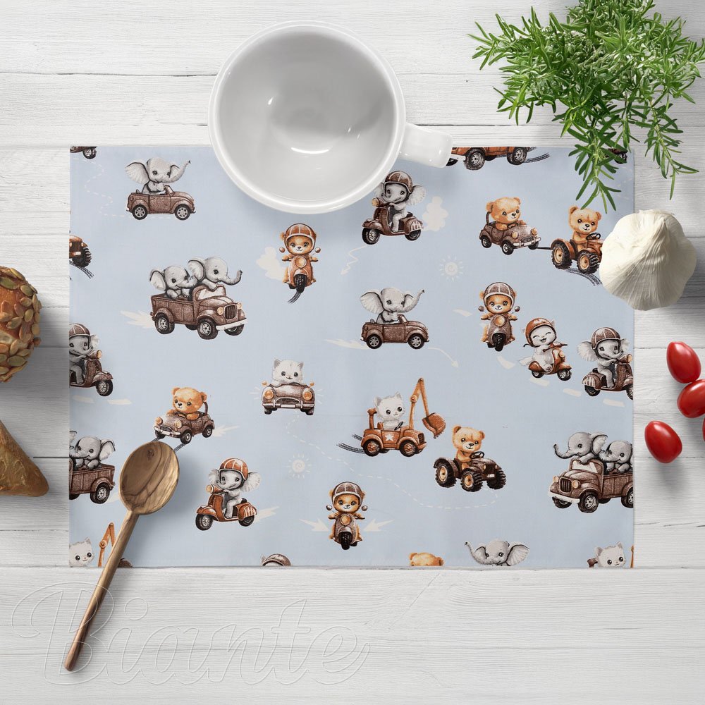 Dětské bavlněné prostírání na stůl Sandra SA-629 Zvířátka v autech na modrém - Biante.cz