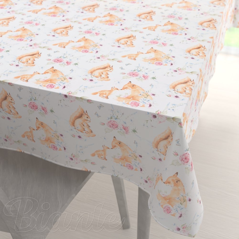 Dětský bavlněný obdélníkový ubrus Sandra SA-694 Veverky a lišky mezi květinami na bílém - Biante.cz