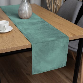 Sametový běhoun na stůl Velvet Premium SVP-048 Pastelová ledově zelená - Biante.cz Sametový běhoun na stůl Velvet Premium SVP-048 Pastelová ledově zelená - Biante.cz