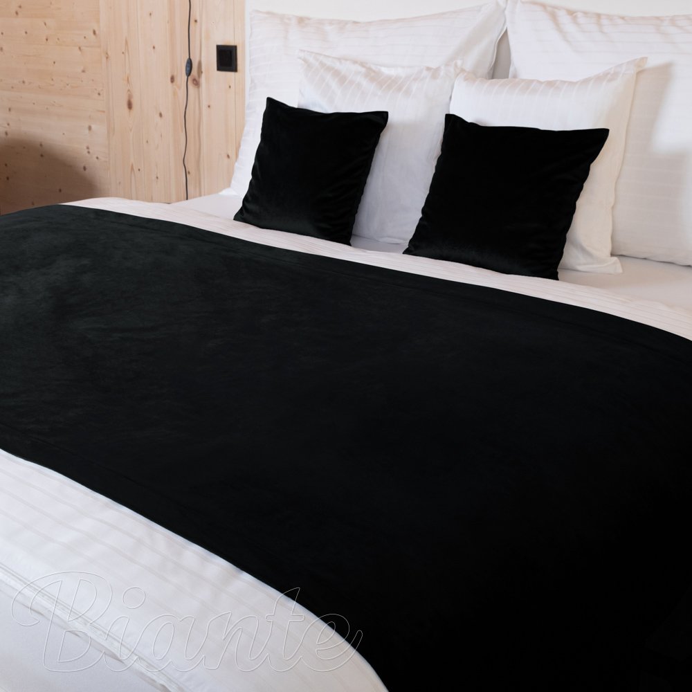 Sametový přehoz na postel Velvet Premium SVP-041 Černý - detail 2 - Biante.cz