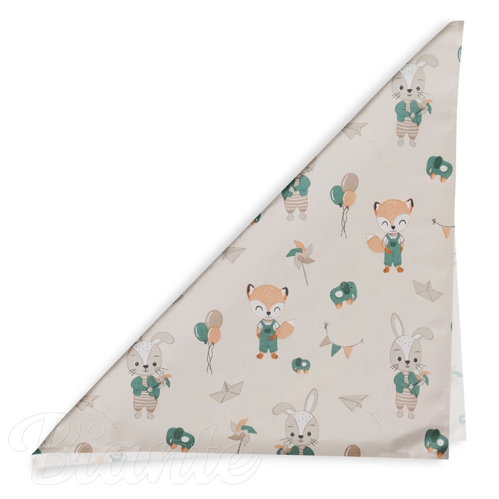 Dětský bavlněný šátek Sandra SA-701 Zajíčci a lišky s balónky - zelené na světle béžovém - detail 1 - Biante.cz