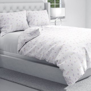 Bavlnené posteľné obliečky Sandra SA-296 Drobné fialové kvety na bielom - detail 1 - Biante.sk Bavlnené posteľné obliečky Sandra SA-296 Drobné fialové kvety na bielom - detail 1 - Biante.sk
