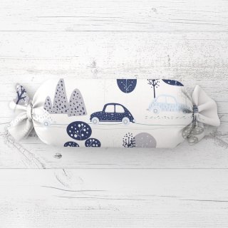 Dětský polštář válec bonbon Sandra SA-685 Modrá auta mezi stromy na bílém - Biante.cz Dětský polštář válec bonbon Sandra SA-685 Modrá auta mezi stromy na bílém - Biante.cz