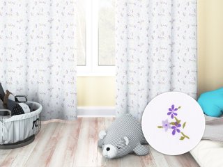 Dětský bavlněný závěs Sandra SA-296 Drobné fialové kvítí na bílém - Biante.cz Dětský bavlněný závěs Sandra SA-296 Drobné fialové kvítí na bílém - Biante.cz