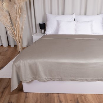 Sametový přehoz na postel Velvet Premium SVP-015 Latte - Biante.cz