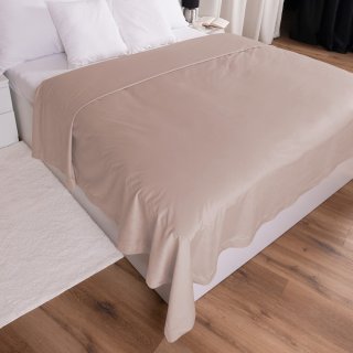 Zamatový prehoz na posteľ Velvet Prémium SVP-043 Púdrovo ružový - detail 1 - Biante.sk Zamatový prehoz na posteľ Velvet Prémium SVP-043 Púdrovo ružový - detail 1 - Biante.sk