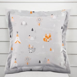 Detská bavlnená obliečka na vankúš s lemom Sandra SA-699 Oranžové zvieratká Indiáni na sivom - Biante.sk Detská bavlnená obliečka na vankúš s lemom Sandra SA-699 Oranžové zvieratká Indiáni na sivom - Biante.sk