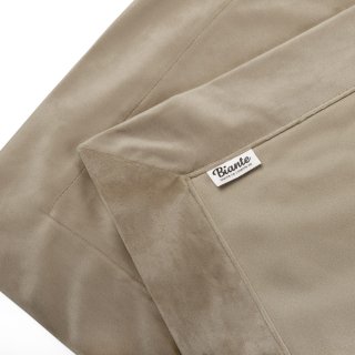 Zamatový prehoz/behúň na posteľ Velvet Prémium SVP-030 Sivobéžový - detail 1 - Biante.sk Zamatový prehoz/behúň na posteľ Velvet Prémium SVP-030 Sivobéžový - detail 1 - Biante.sk