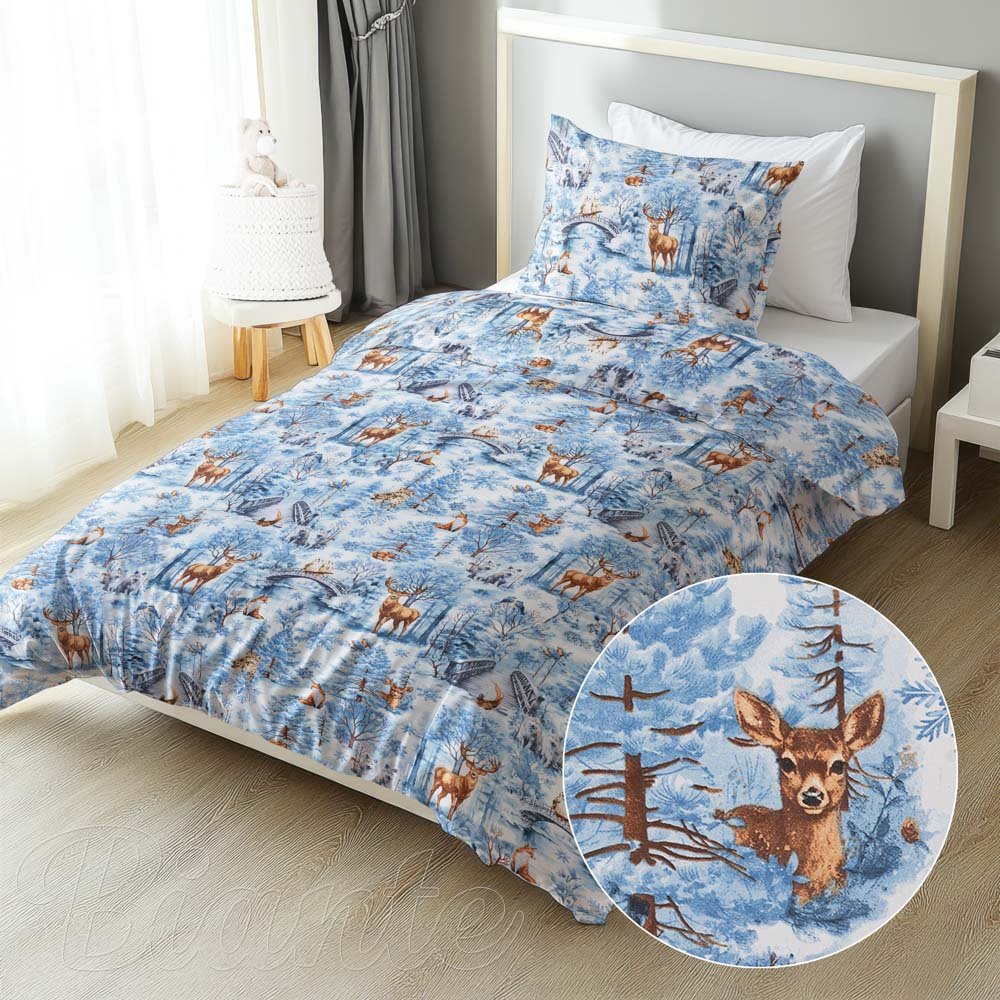 Dětské bavlněné ložní povlečení Sandra SA-674 Lesní zvířata v zimním lese na modrém - Biante.cz