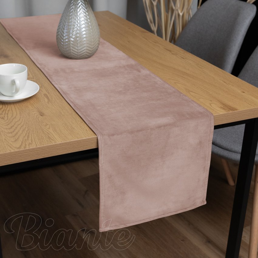 Sametový běhoun na stůl Velvet Premium SVP-043 Pudrově růžový - Biante.cz