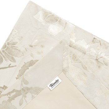 Zamatový prehoz/behúň na posteľ Isabela Flower IBL-022 Zlaté kvety na smotanovom - detail 1 - Biante.sk Zamatový prehoz/behúň na posteľ Isabela Flower IBL-022 Zlaté kvety na smotanovom - detail 1 - Biante.sk