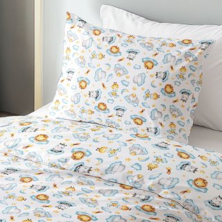 Dětské bavlněné ložní povlečení Sandra SA-693 Africká zvířátka na modrých obláčcích na bílém - detail 1 - Biante.cz Dětské bavlněné ložní povlečení Sandra SA-693 Africká zvířátka na modrých obláčcích na bílém - detail 1 - Biante.cz