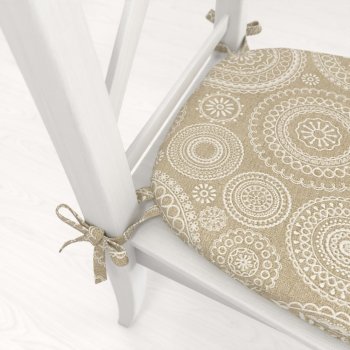 Oblý podsedák Leona LN-170 Bílé mandaly na režném - 39x37x3 cm - detail 1 - Biante.cz Oblý podsedák Leona LN-170 Bílé mandaly na režném - 39x37x3 cm - detail 1 - Biante.cz