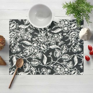 Dekorační prostírání na stůl PML-105 Bílé květiny na černém - Biante.cz