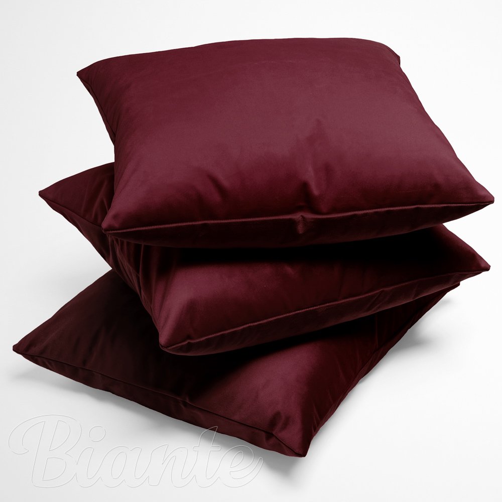Sametový povlak na polštář Velvet Premium SVP-010 Tmavě vínový - detail 1 - Biante.cz Sametový povlak na polštář Velvet Premium SVP-010 Tmavě vínový - detail 1 - Biante.cz