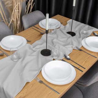 Mušelínový běhoun na stůl MSN-057 Bledě šedý - detail 1 - Biante.cz Mušelínový běhoun na stůl MSN-057 Bledě šedý - detail 1 - Biante.cz