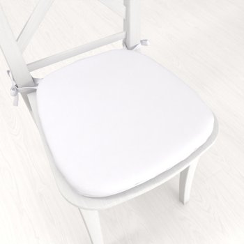 Oblý podsedák Rongo RG-031 Studený bílý - 39x37x3 cm - Biante.cz Oblý podsedák Rongo RG-031 Studený bílý - 39x37x3 cm - Biante.cz