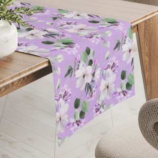 Dekorační běhoun na stůl PML-044 Květy magnolie na fialovém - Biante.cz Dekorační běhoun na stůl PML-044 Květy magnolie na fialovém - Biante.cz