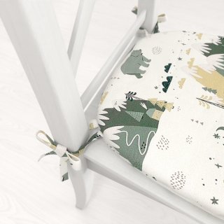 Zamatový oblý podsedák Tamara TMR-031 Medvede v horách - 39x37x3 cm - detail 1 - Biante.sk