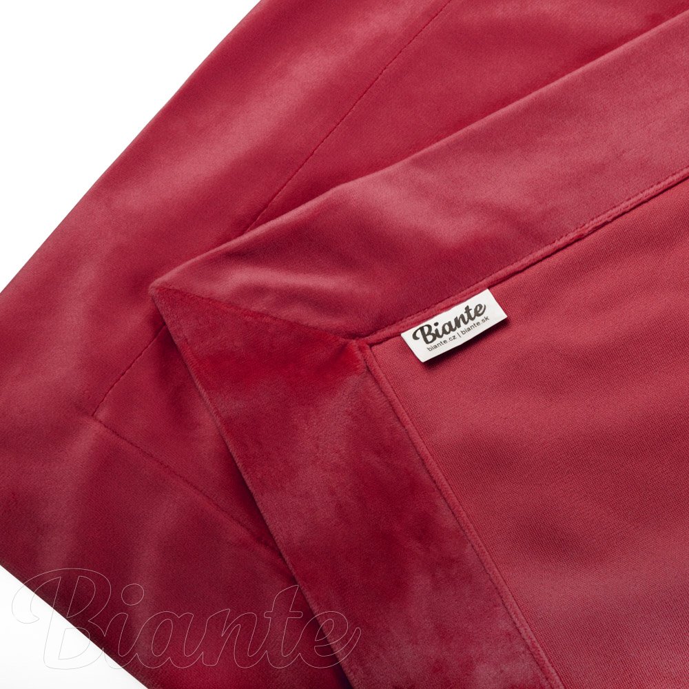 Sametový přehoz/běhoun na postel Velvet Premium SVP-007 Malinově červený - detail 1- Biante.cz