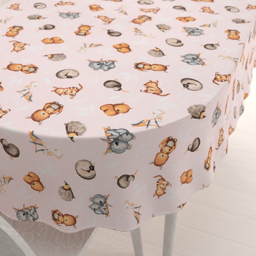 Dětský bavlněný oválný ubrus Sandra SA-533 Australská zvířátka na růžovém - Biante.cz