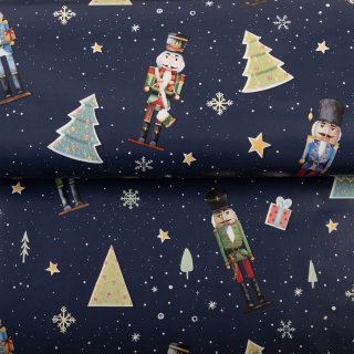 Vánoční PVC ubrus Vánoční Louskáček na tmavě modrém PV-198 - metráž š. 140 cm - detail 1 - Biante.cz Vánoční PVC ubrus Vánoční Louskáček na tmavě modrém PV-198 - metráž š. 140 cm - detail 1 - Biante.cz