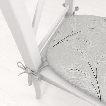 Oblý podsedák Leona LN-165 Pnoucí lístky na šedém - 39x37x3 cm - detail 1 - Biante.cz Oblý podsedák Leona LN-165 Pnoucí lístky na šedém - 39x37x3 cm - detail 1 - Biante.cz