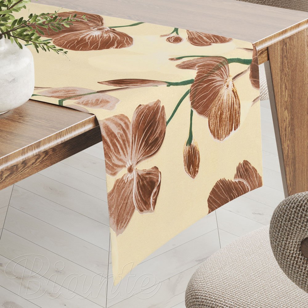 Bavlněný běhoun na stůl Sandra SA-536 Hnědé orchideje na vanilkově žlutém - Biante.cz