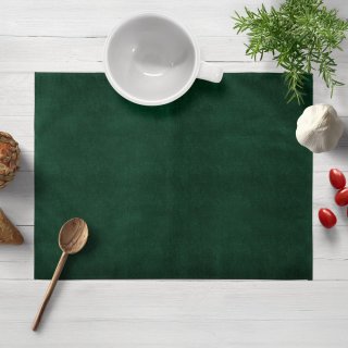 Sametové prostírání na stůl Velvet Premium SVP-012 Zelené - Biante.cz Sametové prostírání na stůl Velvet Premium SVP-012 Zelené - Biante.cz
