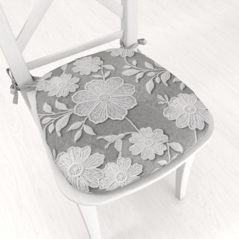 Oblý podsedák Terra TRA-006 Vyšívané bílé květy na zelenošedém - 39x37x3 cm - Biante.cz Oblý podsedák Terra TRA-006 Vyšívané bílé květy na zelenošedém - 39x37x3 cm - Biante.cz