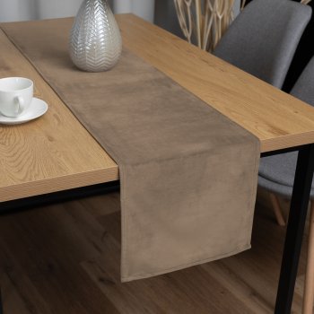 Sametový běhoun na stůl Velvet Premium SVP-034 Kávově hnědý - Biante.cz Sametový běhoun na stůl Velvet Premium SVP-034 Kávově hnědý - Biante.cz