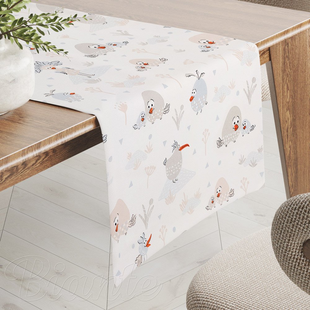 Dětský bavlněný běhoun na stůl Sandra SA-614 Veselí ptáčci na bílém - Biante.cz