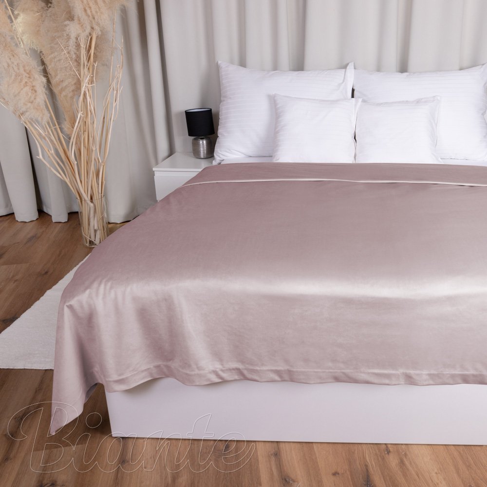 Sametový přehoz na postel Velvet Premium SVP-002 Starorůžový - Biante.cz