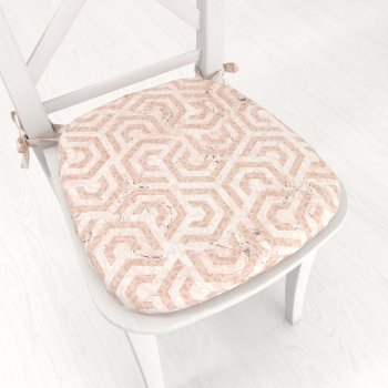 Sametový oblý podsedák Tamara TMR-029 Růžovobéžové hexagony s černým žíháním - 39x37x3 cm - Biante.cz Sametový oblý podsedák Tamara TMR-029 Růžovobéžové hexagony s černým žíháním - 39x37x3 cm - Biante.cz