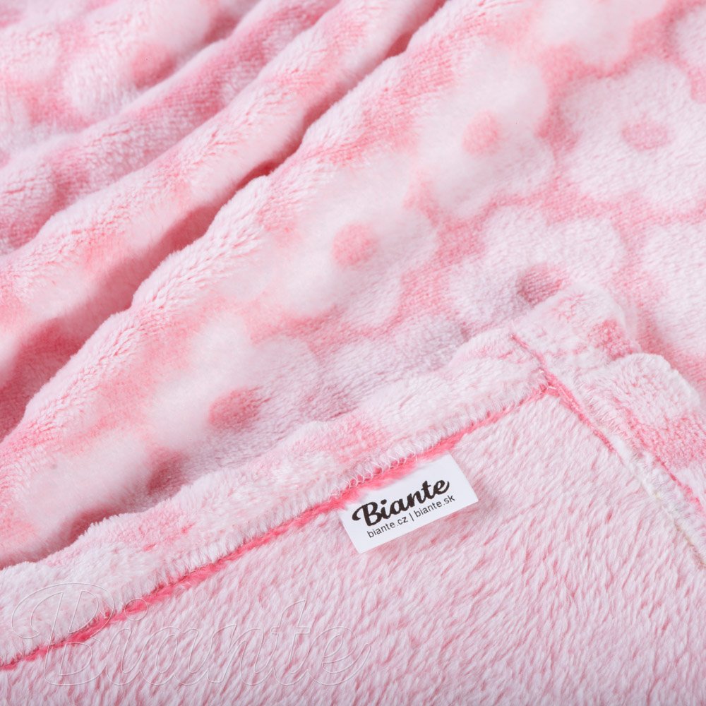 Mikroplyšová deka MIP-027 Světle růžové květy - detail 1 - Biante.cz