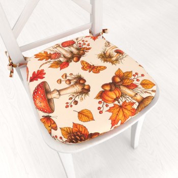 Oblý podsedák Leona LN-183 Mochomůrkové snění na krémovém - 39x37x3 cm - Biante.cz Oblý podsedák Leona LN-183 Mochomůrkové snění na krémovém - 39x37x3 cm - Biante.cz