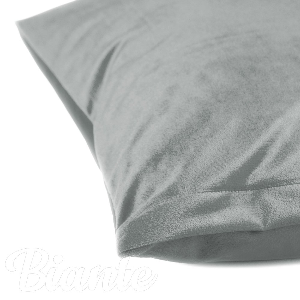 Sametový povlak na polštář Velvet Premium SVP-046 Světle šedý - detail 2 - Biante.cz