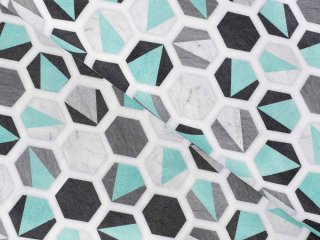 Dekoračná látka Leona LN-032 Tyrkysovo-sivé hexagóny - šírka 140 cm - detail 1 - Biante.sk Dekoračná látka Leona LN-032 Tyrkysovo-sivé hexagóny - šírka 140 cm - detail 1 - Biante.sk