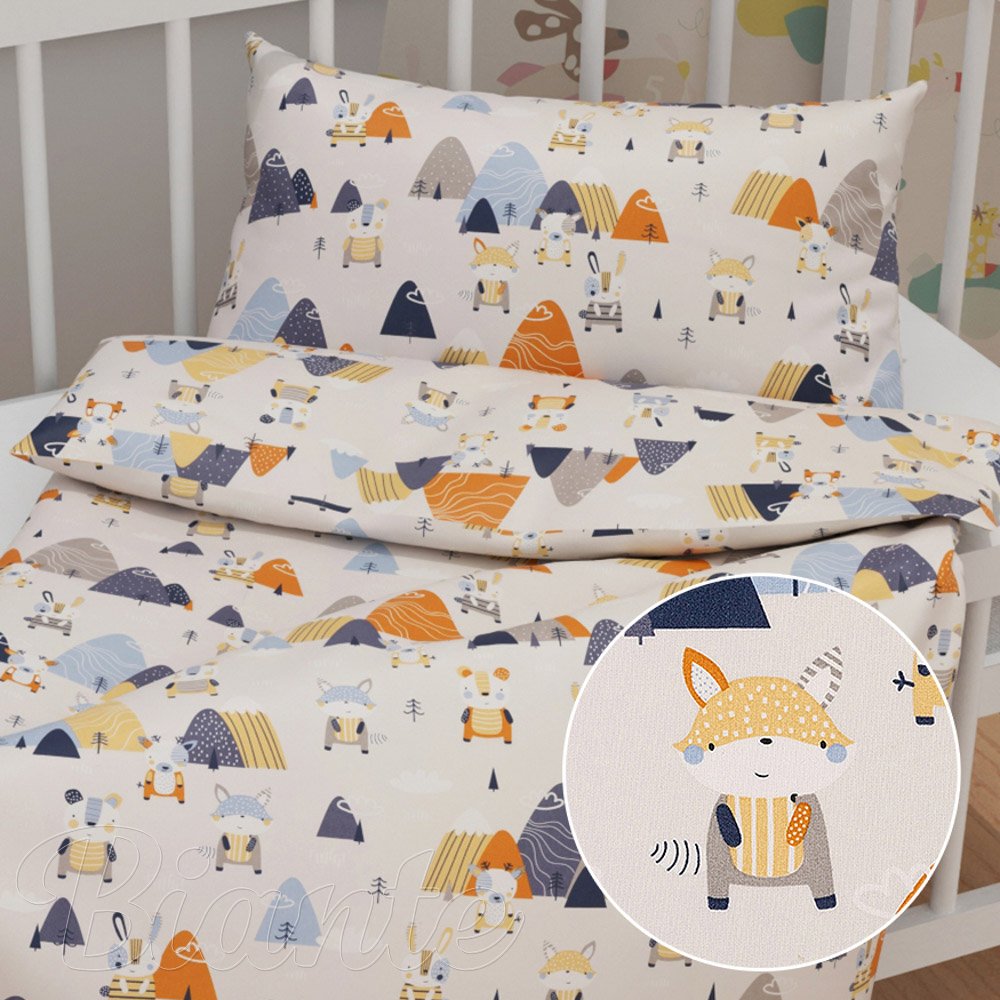 Detské bavlnené posteľné obliečky do postieľky Sandra SA-613 Modro-oranžové lesné zvieratká na bledo sivom - Biante.sk