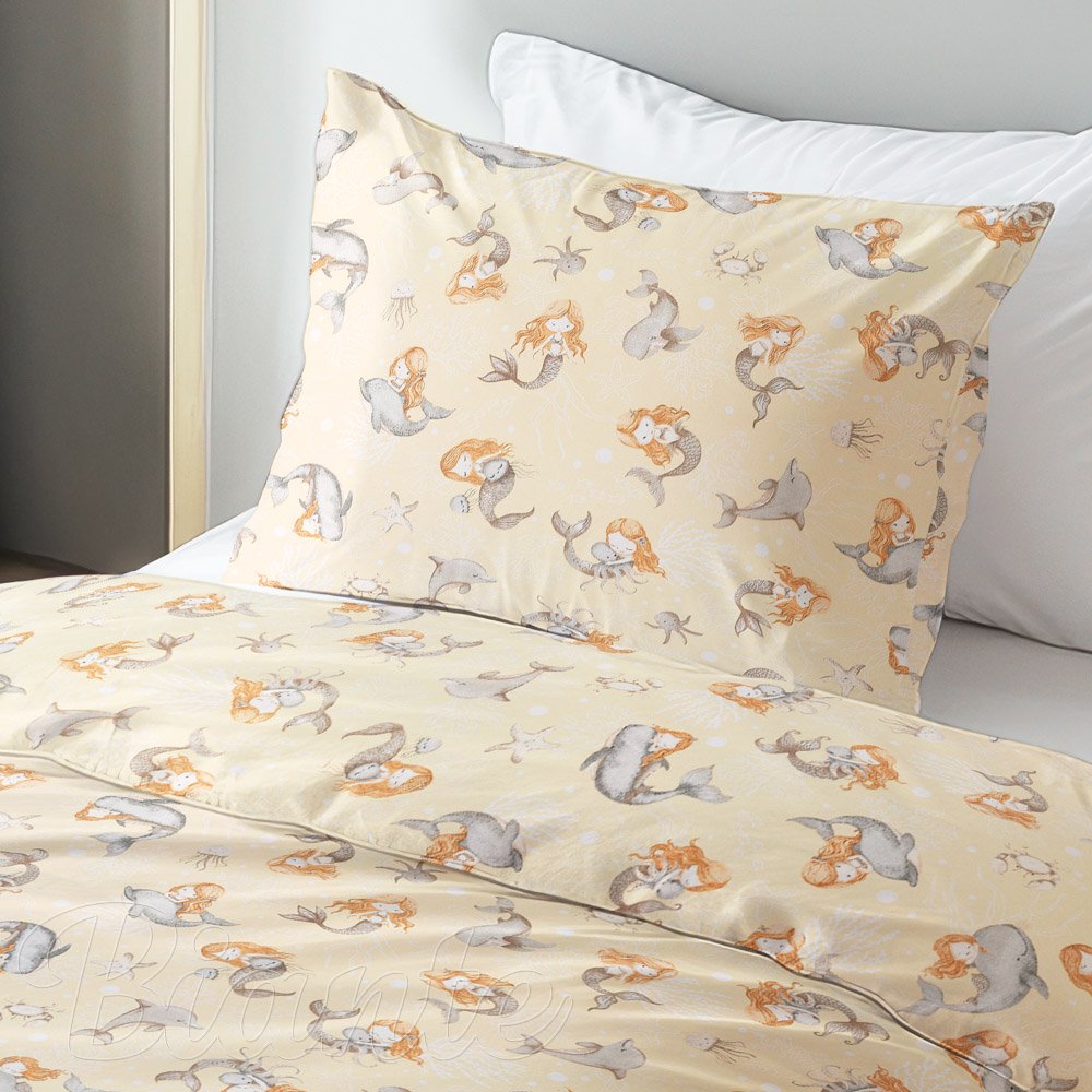 Dětské bavlněné ložní povlečení Sandra SA-670 Šedo-hnědé mořské panny s delfíny na žlutobéžovém - detail 1 - Biante.cz