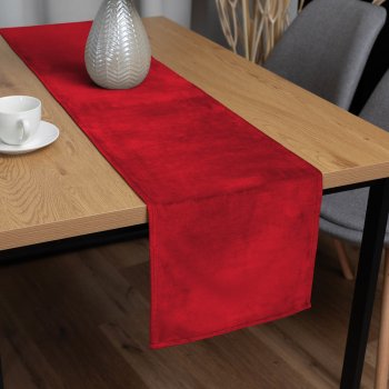Sametový běhoun na stůl Velvet Premium SVP-051 Sytě červený - Biante.cz Sametový běhoun na stůl Velvet Premium SVP-051 Sytě červený - Biante.cz