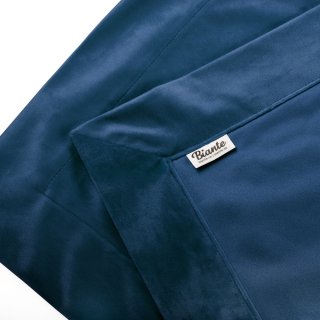 Sametový přehoz/běhoun na postel Velvet Premium SVP-001 Petrolejově modrý - detail 1 - Biante.cz Sametový přehoz/běhoun na postel Velvet Premium SVP-001 Petrolejově modrý - detail 1 - Biante.cz