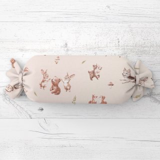 Dětský polštář válec bonbon Sandra SA-758 Hnědá lesní zvířátka na pudrově béžovém - Biante.cz Dětský polštář válec bonbon Sandra SA-758 Hnědá lesní zvířátka na pudrově béžovém - Biante.cz