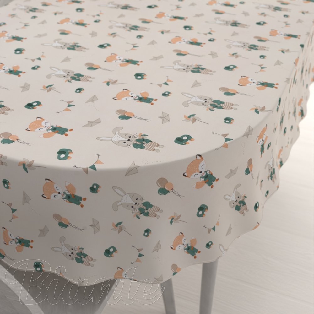 Dětský bavlněný oválný ubrus Sandra SA-701 Zajíčci a lišky s balónky - zelené na světle béžovém - Biante.cz