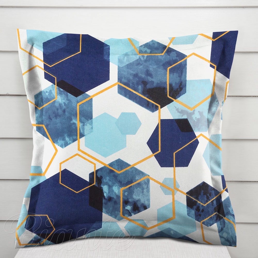 Bavlněný povlak na polštář s lemem Sandra SA-574 Modré hexagony na bílém - Biante.cz