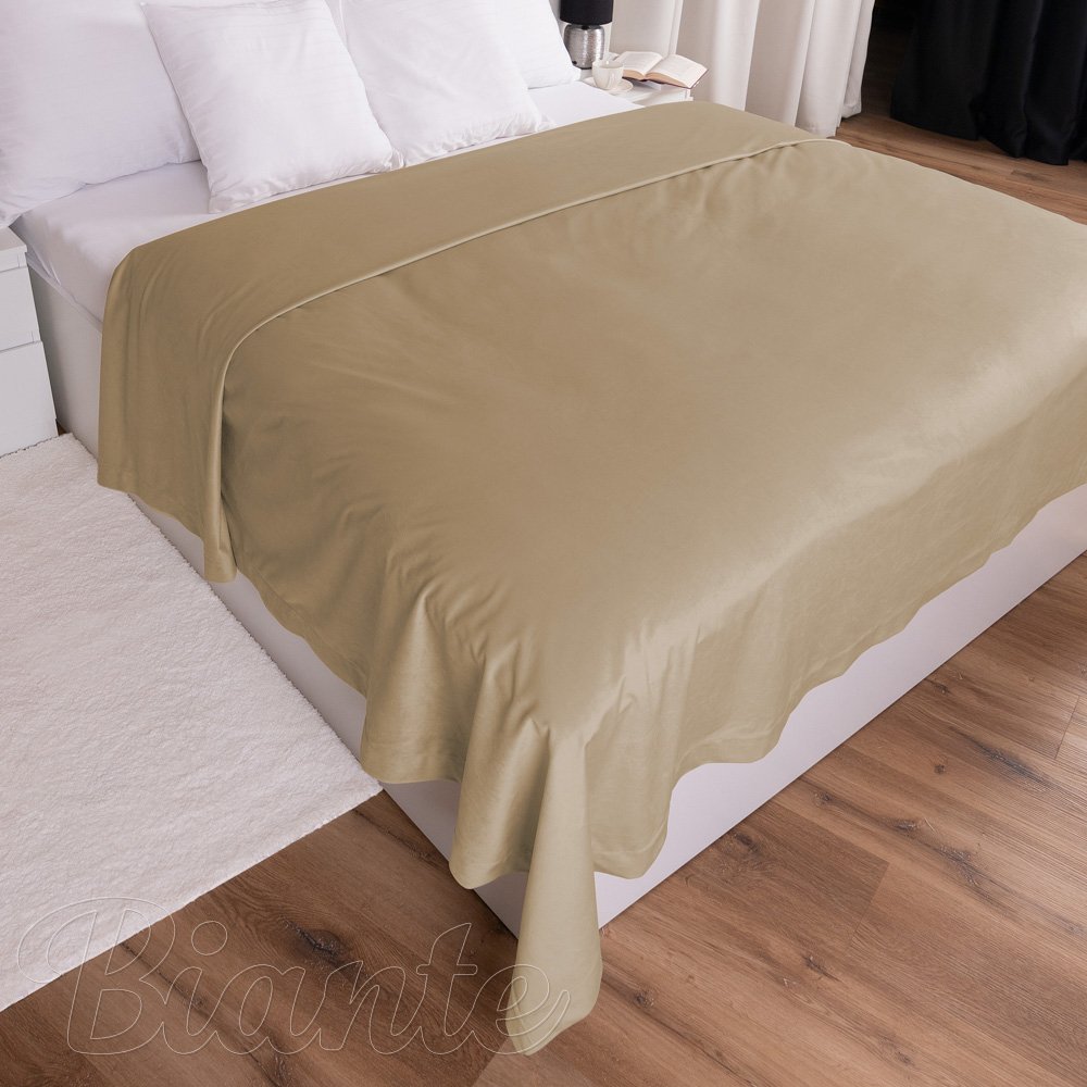 Sametový přehoz na postel Velvet Premium SVP-045 Kávově béžový - detail 1 - Biante.cz