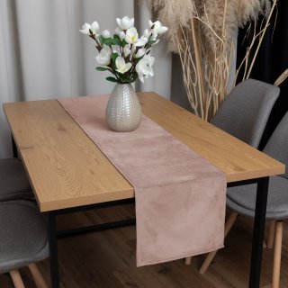 Sametový běhoun na stůl Velvet Premium SVP-043 Pudrově růžový - detail 1 - Biante.cz