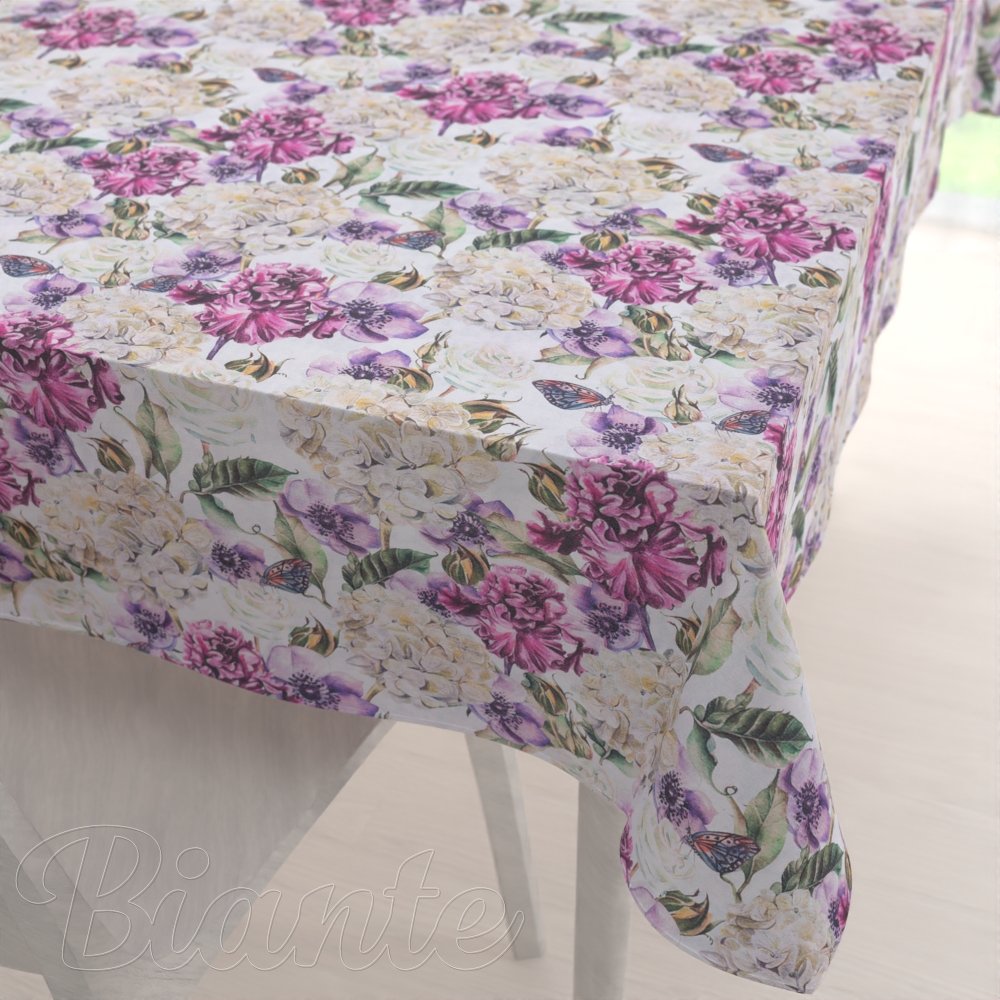 Dekorační obdélníkový ubrus PML-108 Fialové květiny s motýlky na bílém - Biante.cz