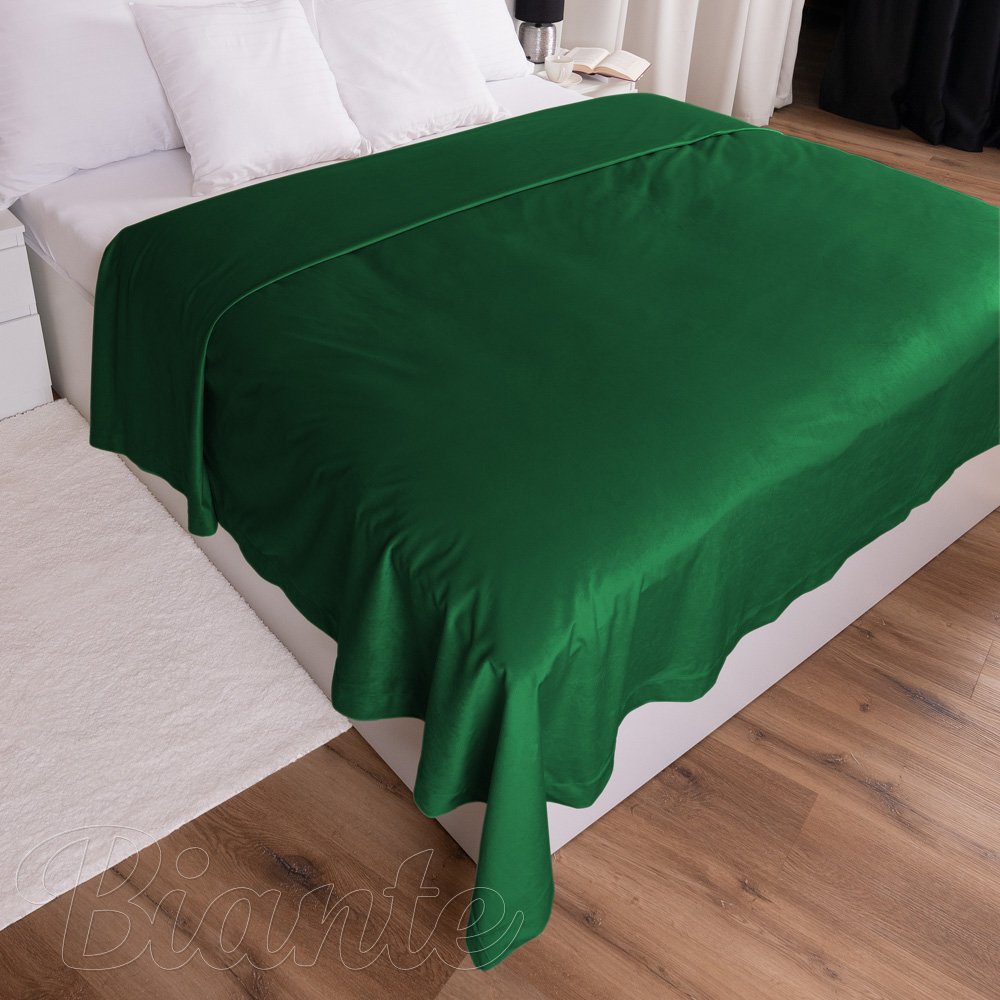 Sametový přehoz na postel Velvet Premium SVP-032 Zelený - detail 1 - Biante.cz Sametový přehoz na postel Velvet Premium SVP-032 Zelený - detail 1 - Biante.cz