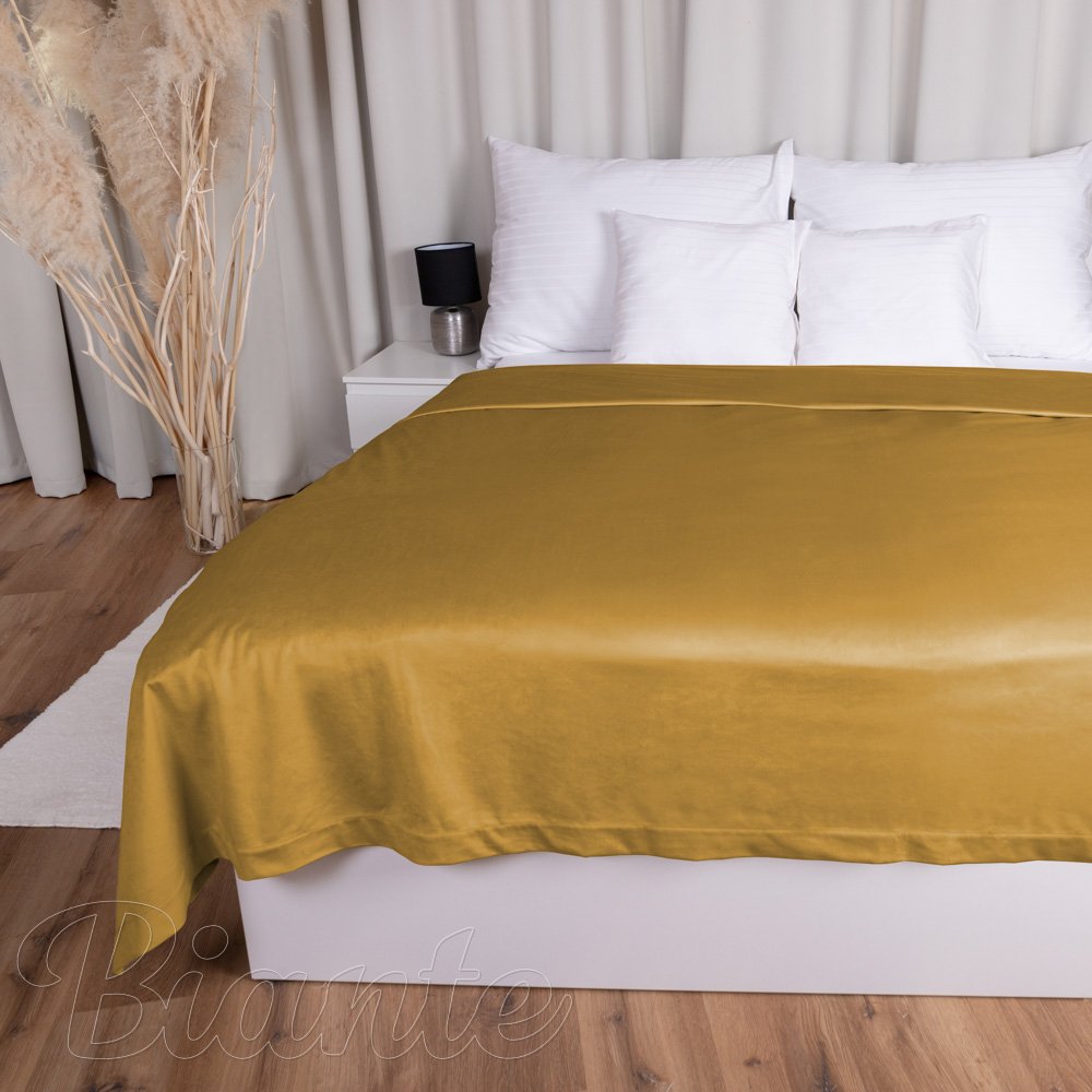 Sametový přehoz na postel Velvet Premium SVP-009 Hořčicový - Biante.cz